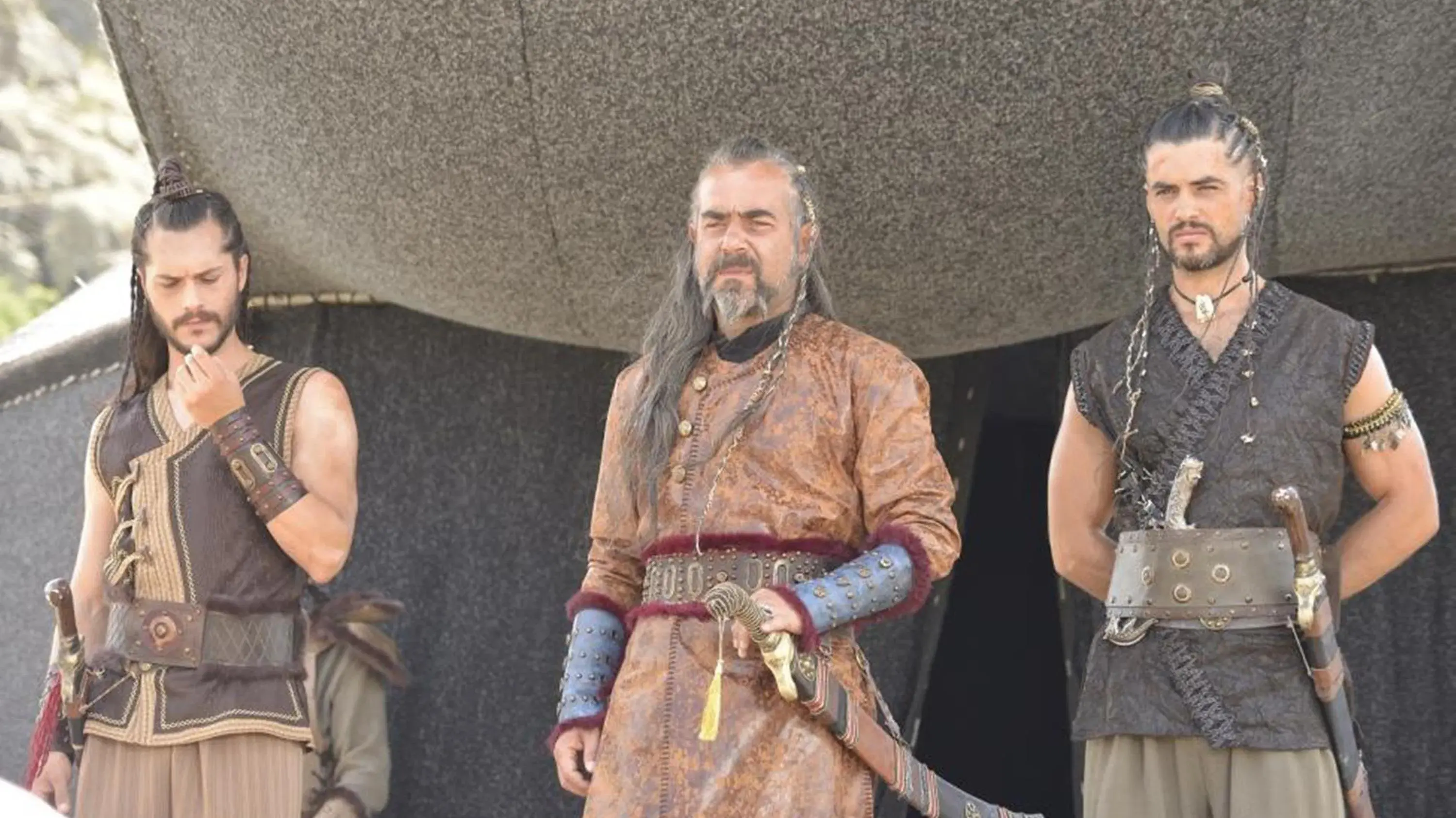 Direniş: Karatay backdrop
